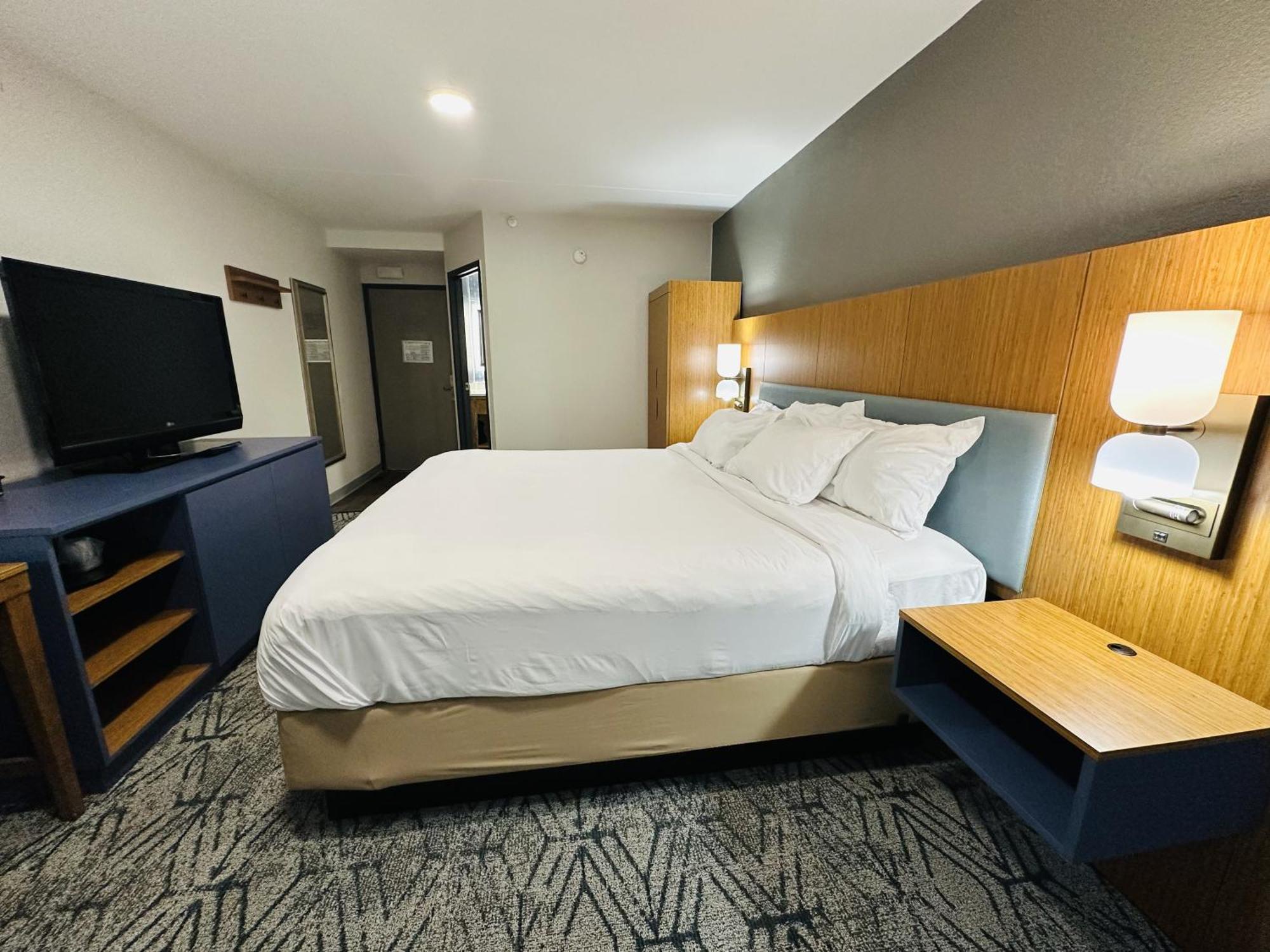Country Inn & Suites By Radisson, Canton Near Hall Of Fame Северен Кантон Екстериор снимка