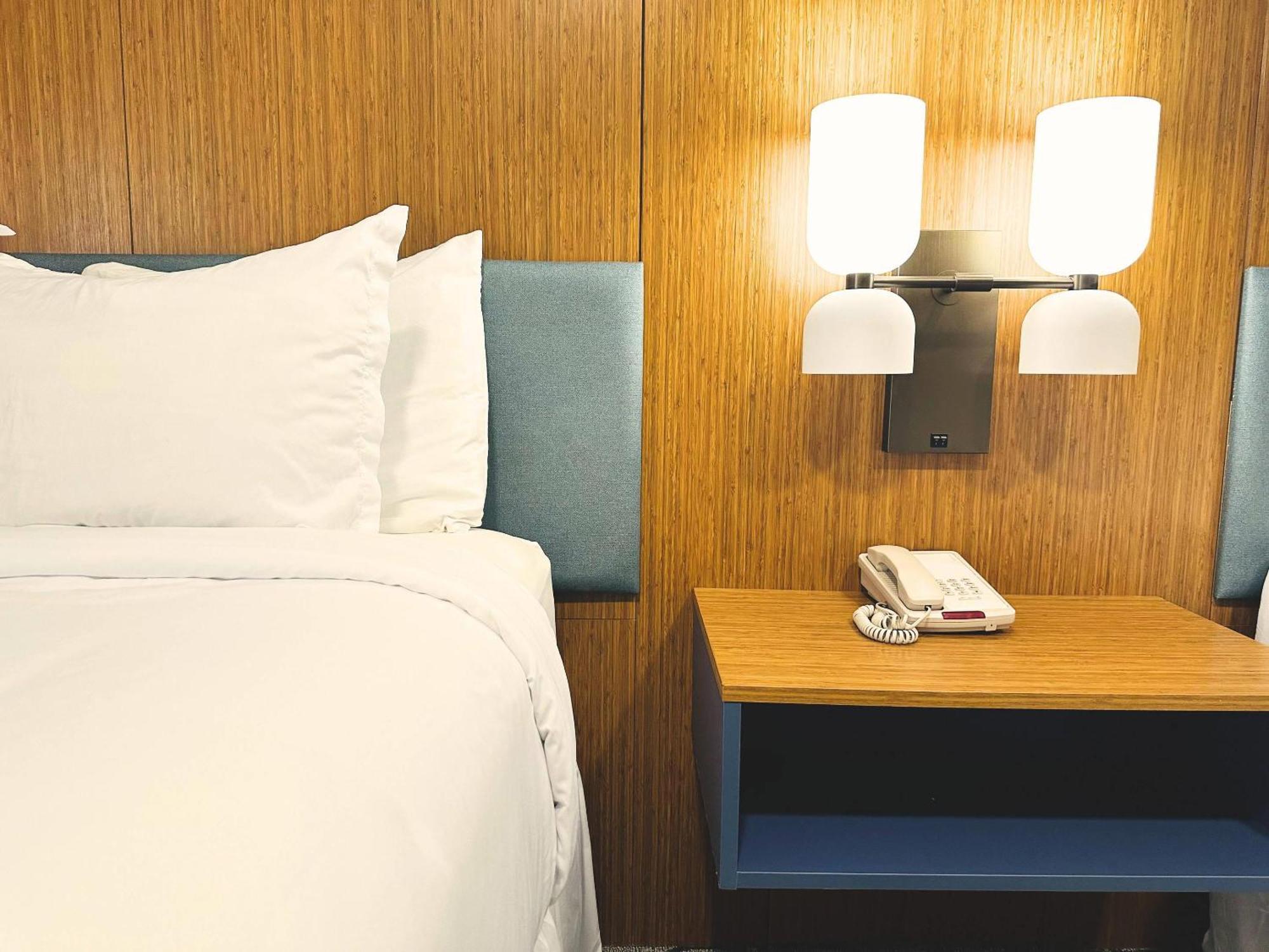 Country Inn & Suites By Radisson, Canton Near Hall Of Fame Северен Кантон Екстериор снимка