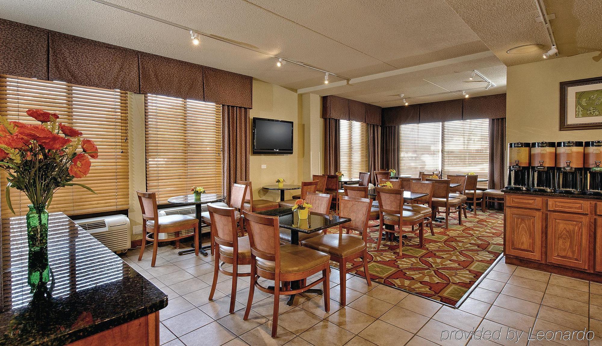 Country Inn & Suites By Radisson, Canton Near Hall Of Fame Северен Кантон Екстериор снимка